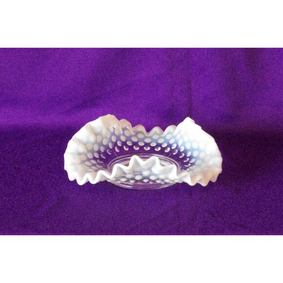 Vintage Fenton Moonstone Opalescent Hobnail Double Crimped Trinket Ring Dish - Picture 7 of 7